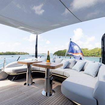 Glida yacht exterior 3