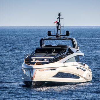 La Vie yacht exterior 3