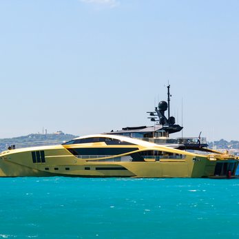 Khalilah yacht exterior 4