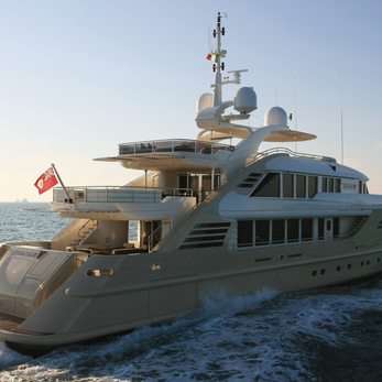 Muza yacht exterior 5