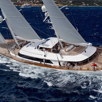 Rosehearty yacht exterior 3