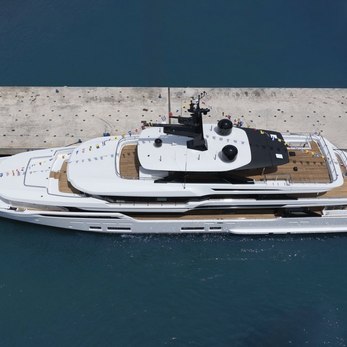 Asante yacht exterior 4