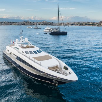 Hashtag yacht exterior 2