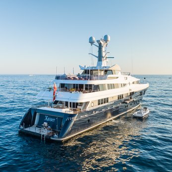 Kaiser yacht exterior 5