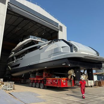 Ocean Angel yacht exterior 4