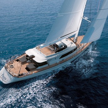 Fivea yacht exterior 4