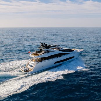 Insomnia yacht exterior 3