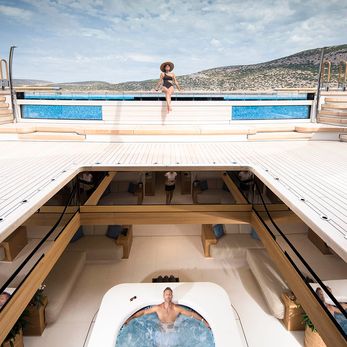 Hadar yacht interior 3