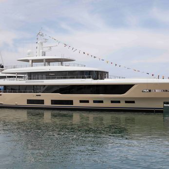 Hawa yacht exterior 4