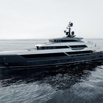 Alma yacht exterior 2
