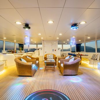 Grace yacht interior 4
