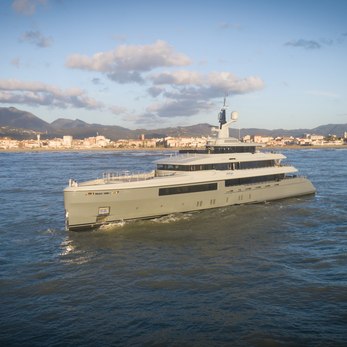 Kathryn yacht exterior 3