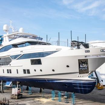 Emuna yacht exterior 4