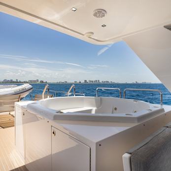 Seaseid yacht interior 4
