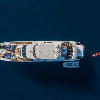 Fleur yacht exterior 4