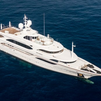 Christina V yacht exterior 3