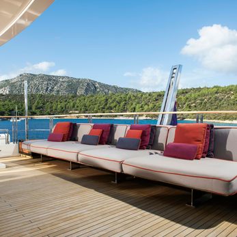 Serenity yacht exterior 3