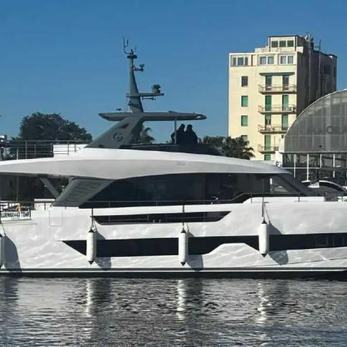 Veronika yacht exterior 2