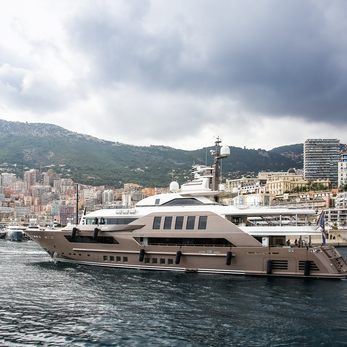 Odyssey yacht exterior 3