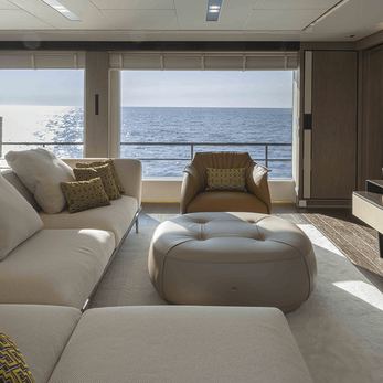 Four Joys yacht interior 4