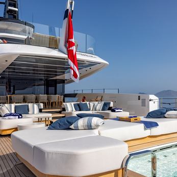 Acqua Chiara yacht exterior 4