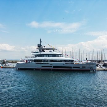Sirena 118/ 01 yacht exterior 2