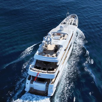 Marla yacht exterior 2