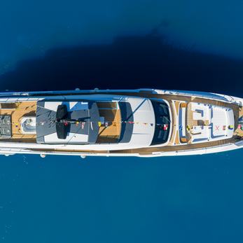 Parabolica 2 yacht exterior 5