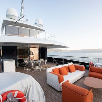 K yacht exterior 4
