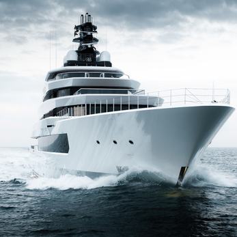 DreAMBoat yacht exterior 4