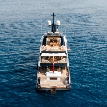 Come Together yacht exterior 4