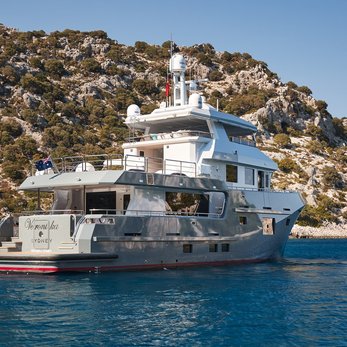 Veronika yacht exterior 4