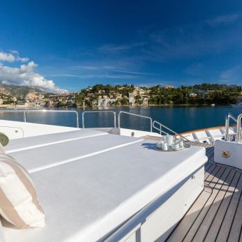 Loretta yacht exterior 2