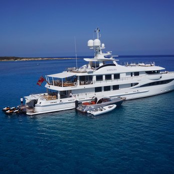 Kamalaya yacht exterior 3