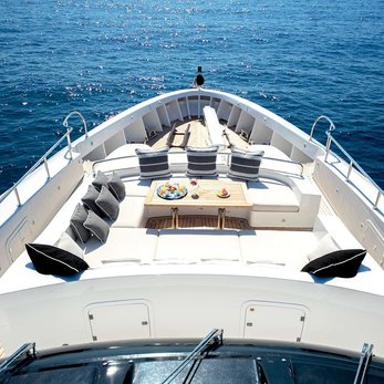 My Way V yacht exterior 2