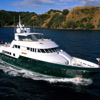 Steadfast yacht exterior 2