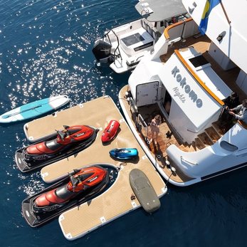 Kokomo Nights yacht exterior 3