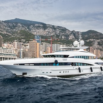 Inception yacht exterior 3