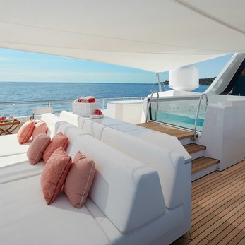 Joy yacht exterior 3