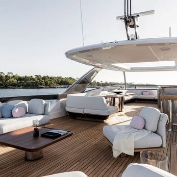 Spribe yacht exterior 3