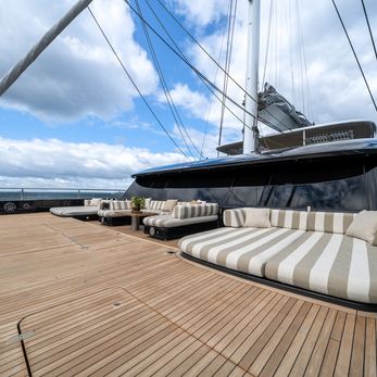 Ipharra yacht exterior 2