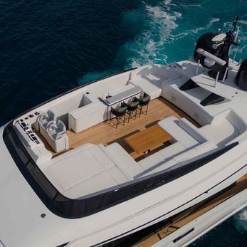 X One yacht exterior 2
