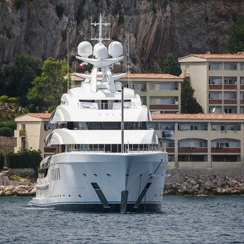 CC-Summer yacht exterior 13