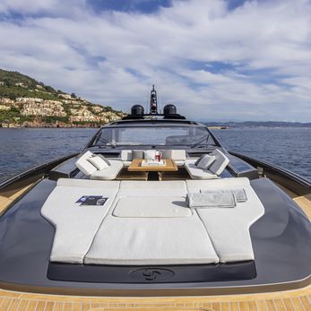 Sexy Me yacht exterior 2