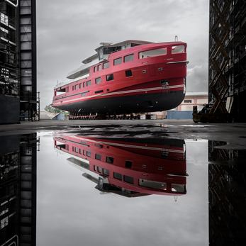 Akula yacht exterior 6