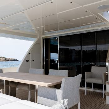 CS10 Mare yacht interior 4