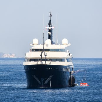 Alfa Nero yacht exterior 3