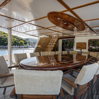 Donna Del Mare yacht interior 4