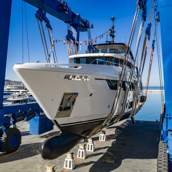 Zoya B yacht exterior 2