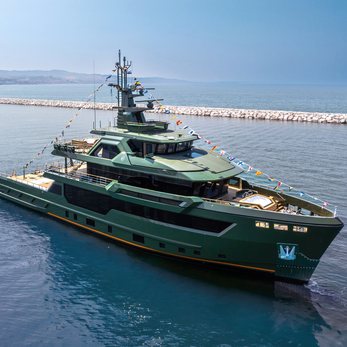 Nasiba yacht exterior 4